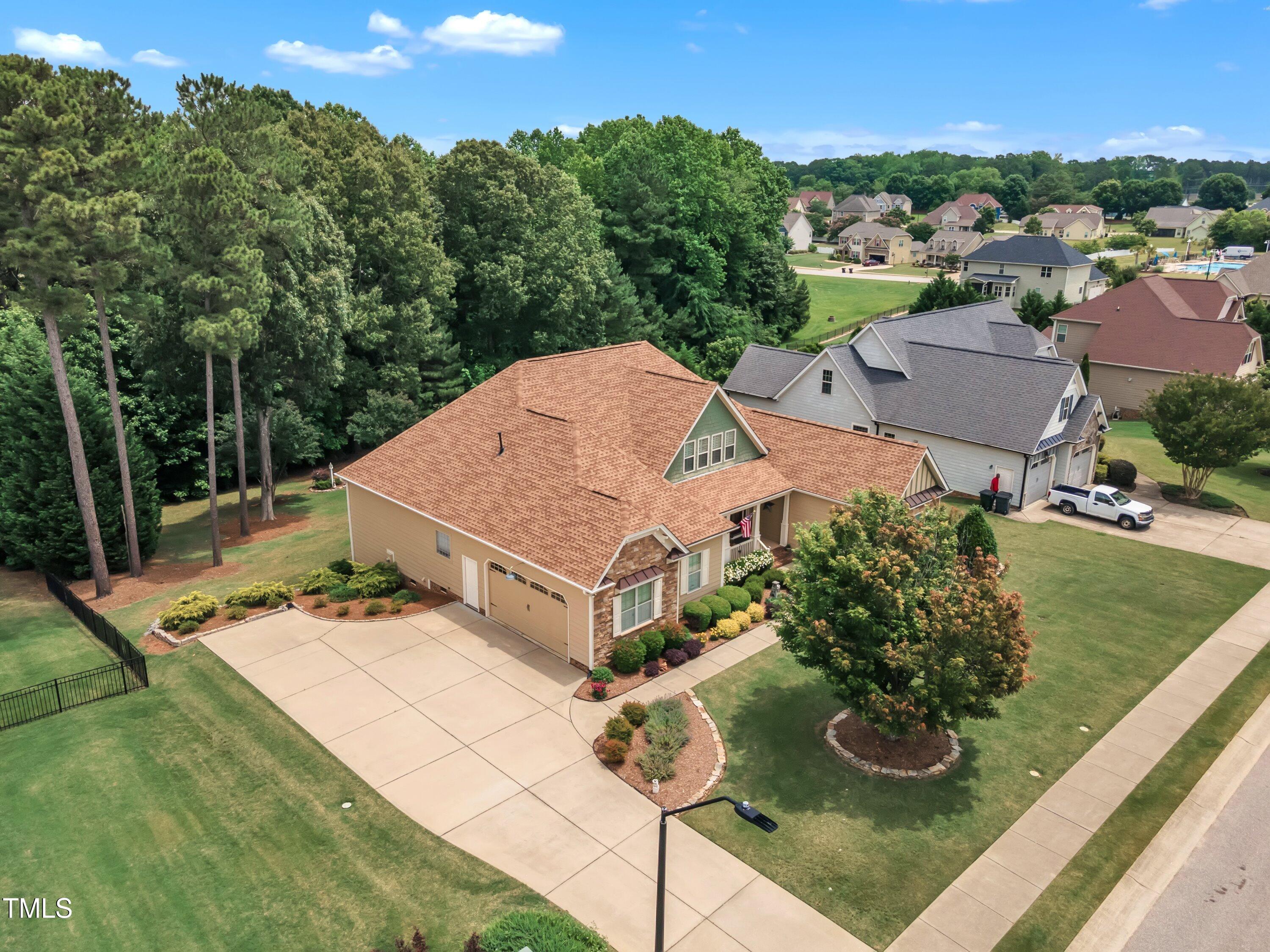 212 Fieldtrial Circle