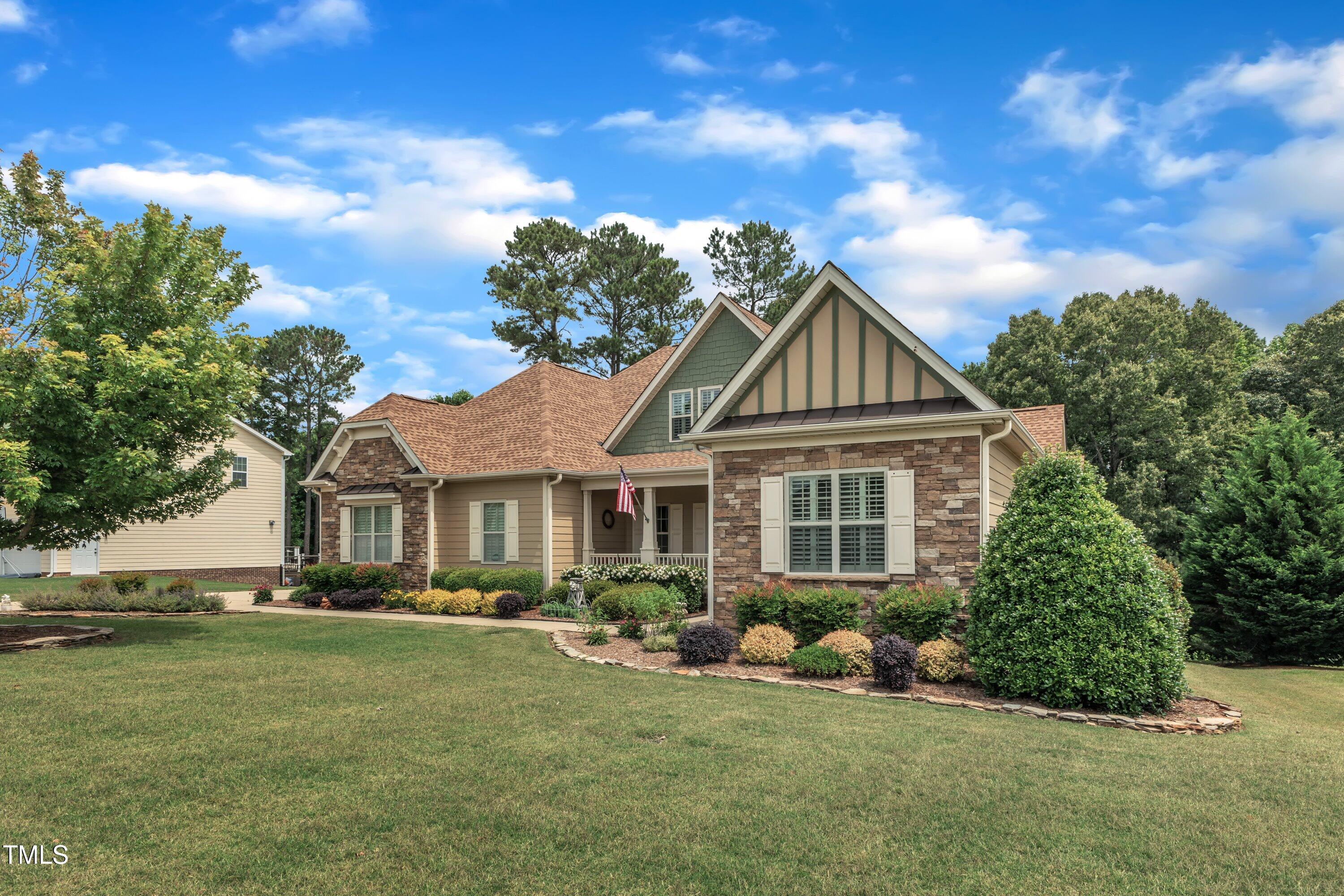 212 Fieldtrial Circle