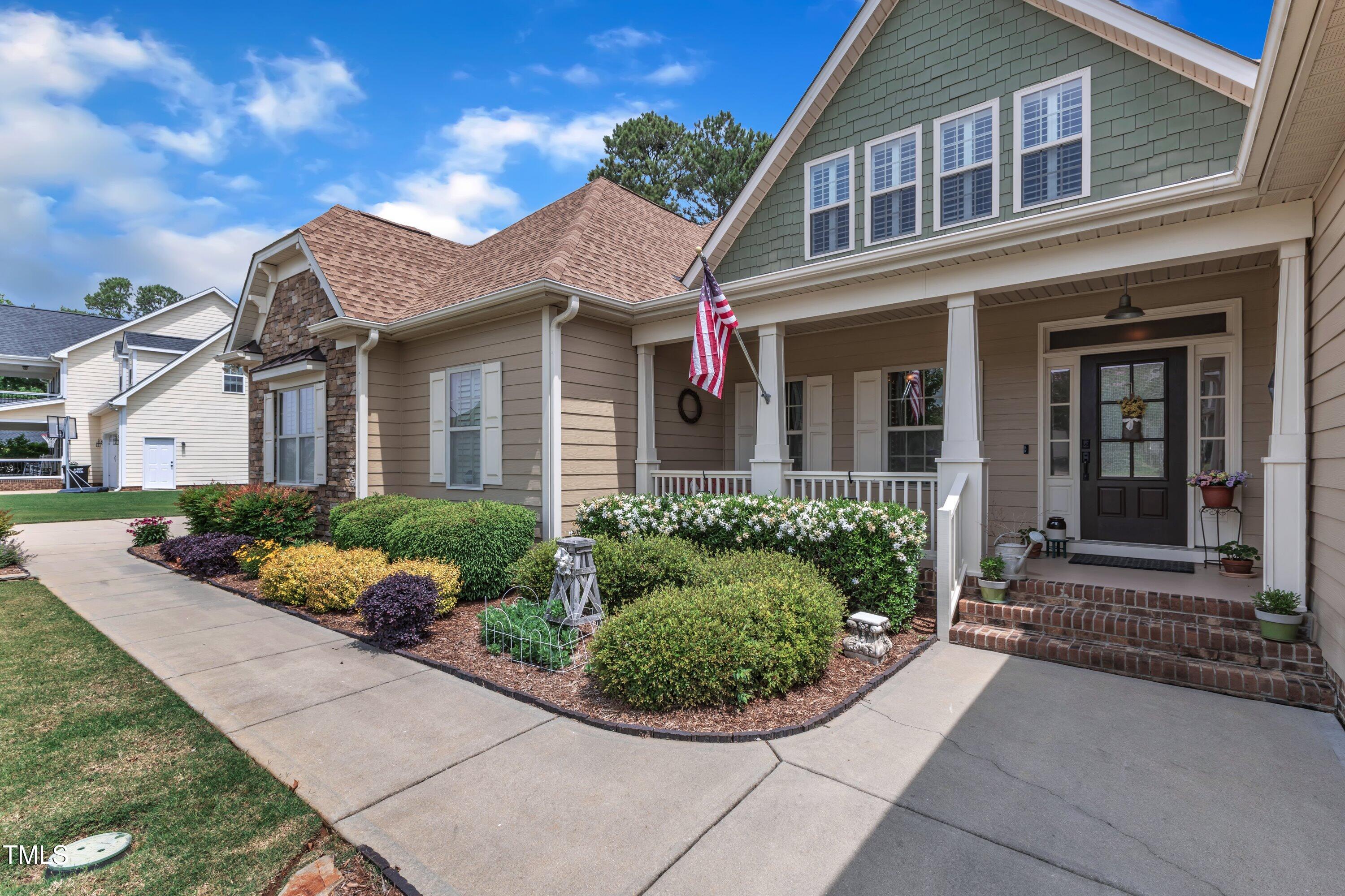 212 Fieldtrial Circle