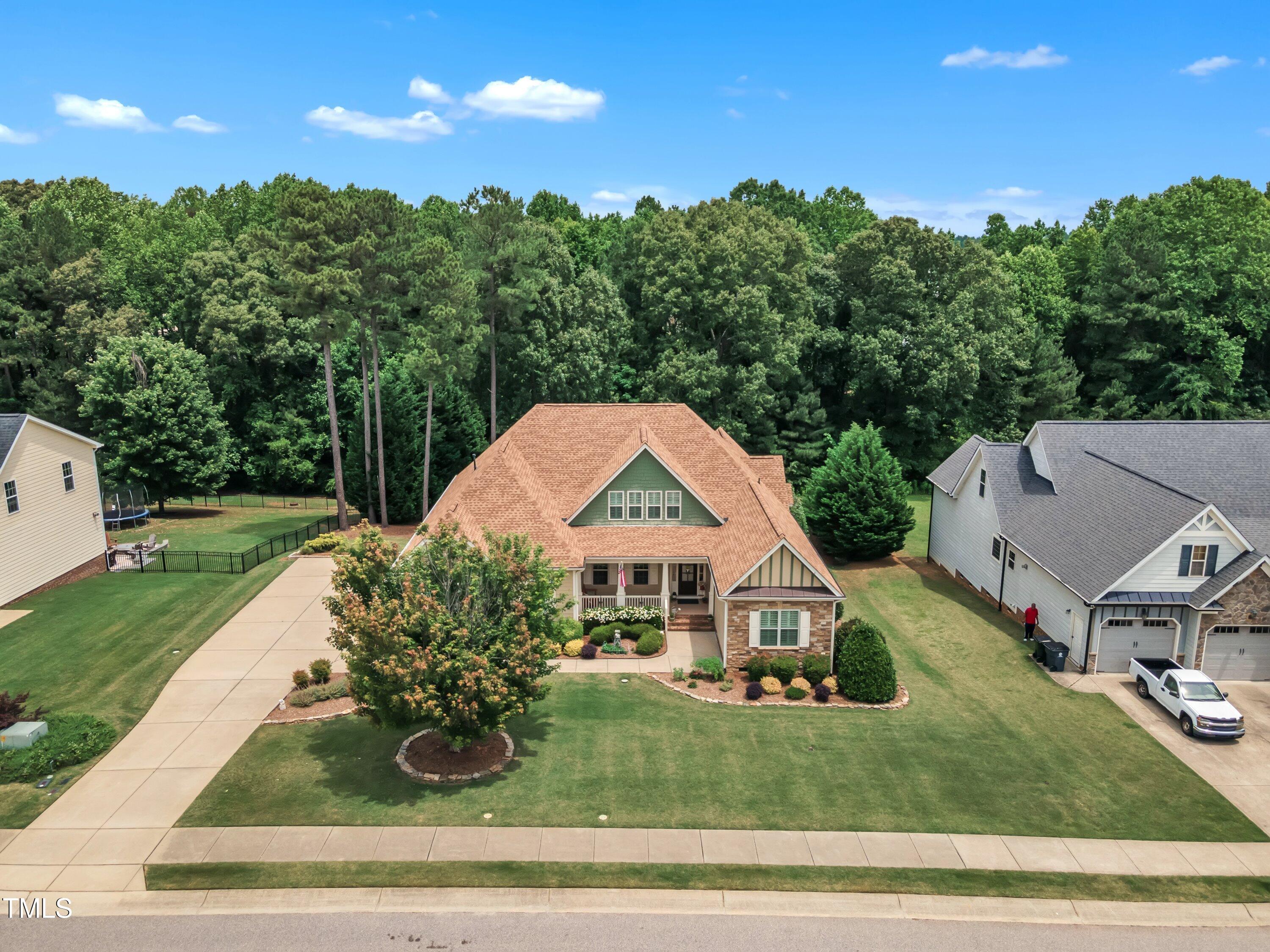 212 Fieldtrial Circle