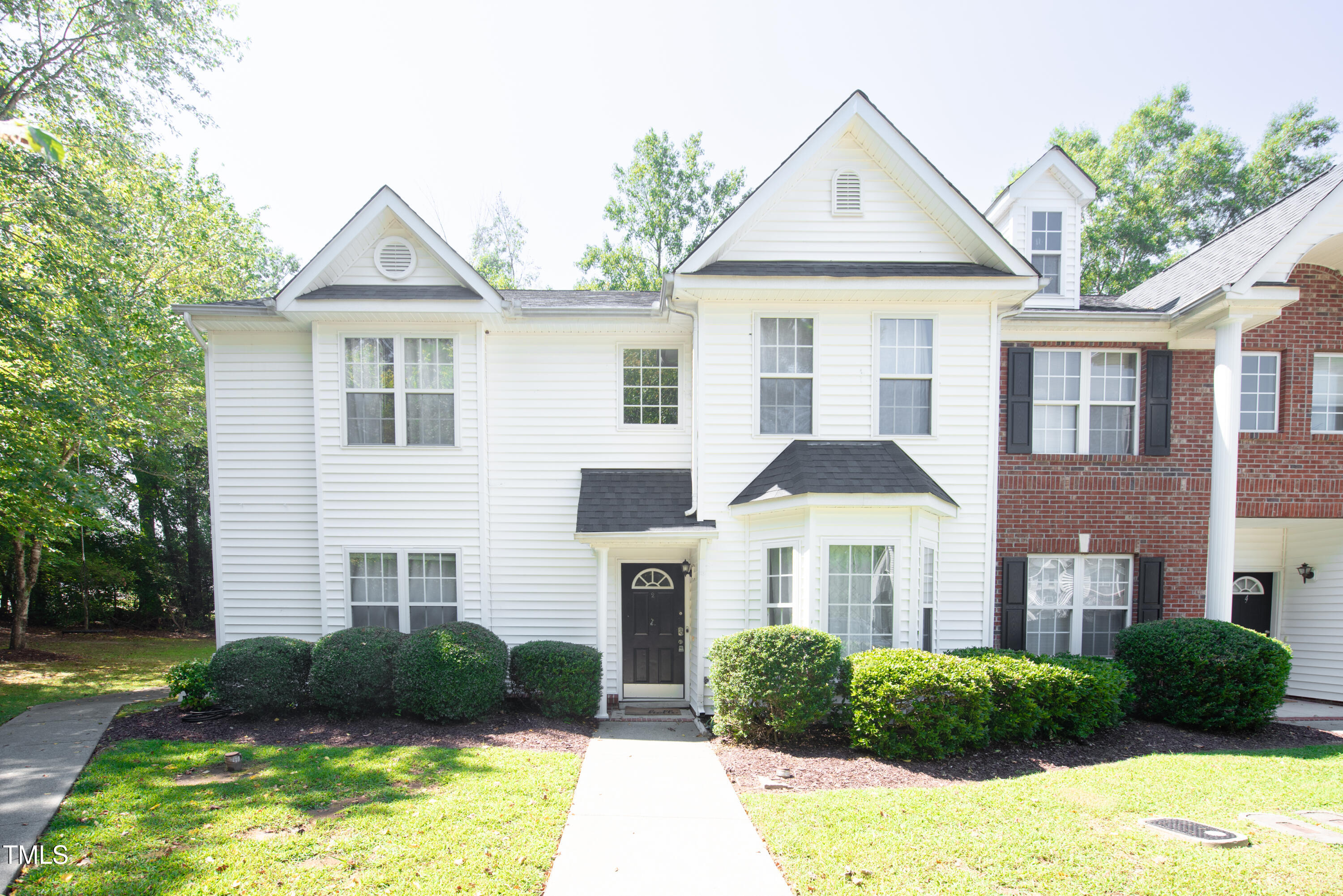 2 Moorefield Court