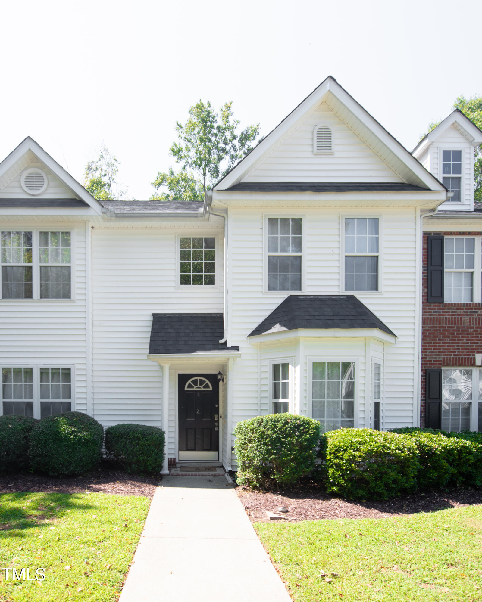 2 Moorefield Court