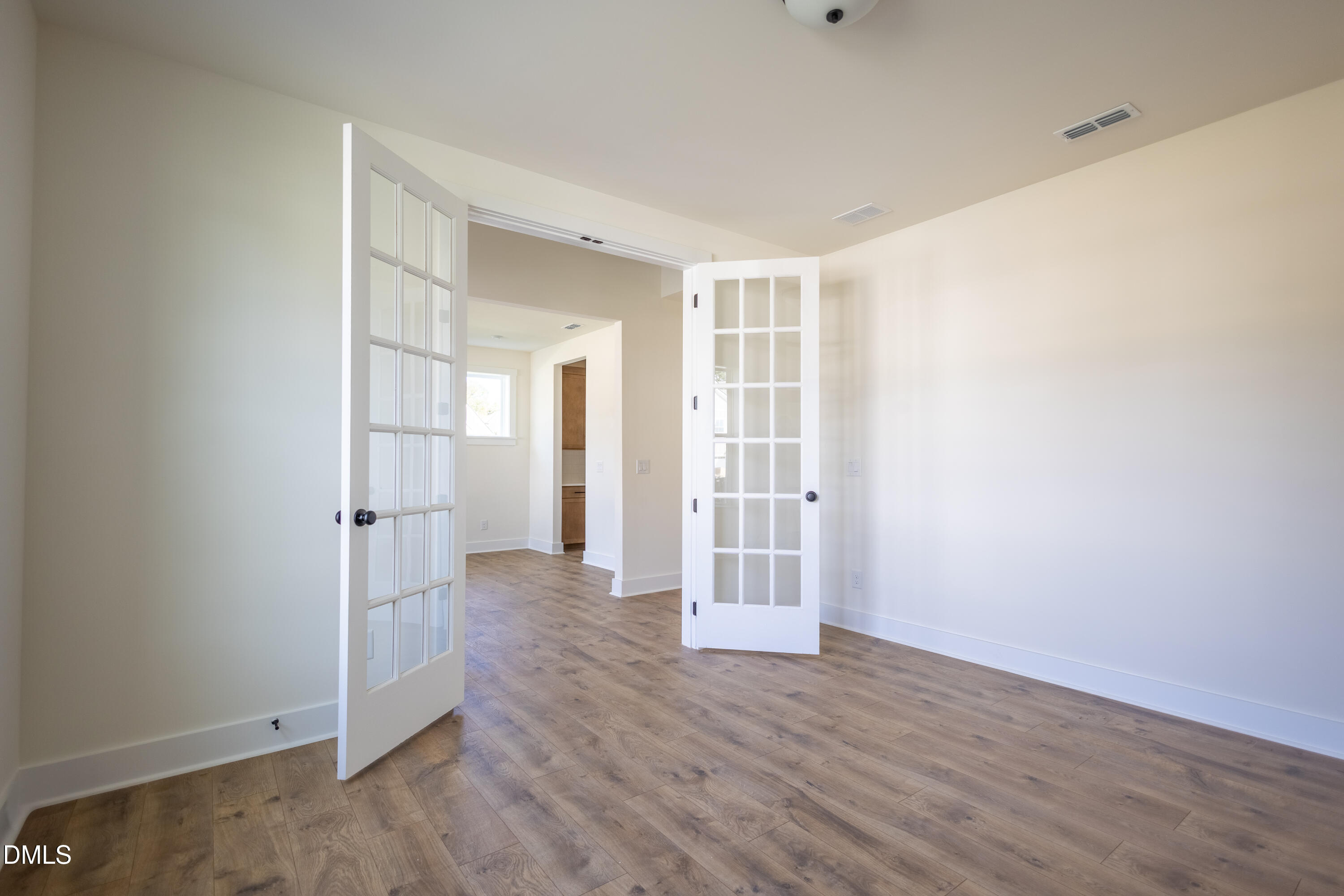 2001 Skipping Stone Drive