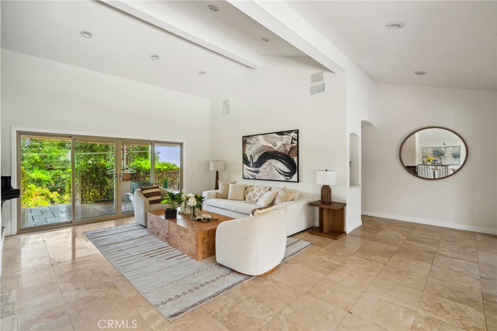 3336 Villa Mesa Road