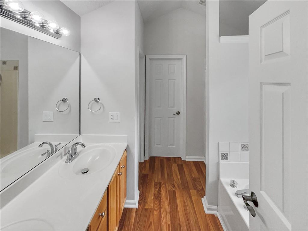 34 Legend Creek Cove