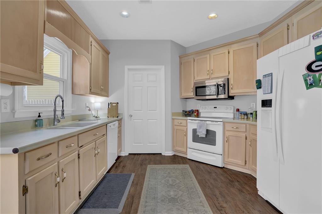 2812 Forest Wood Drive