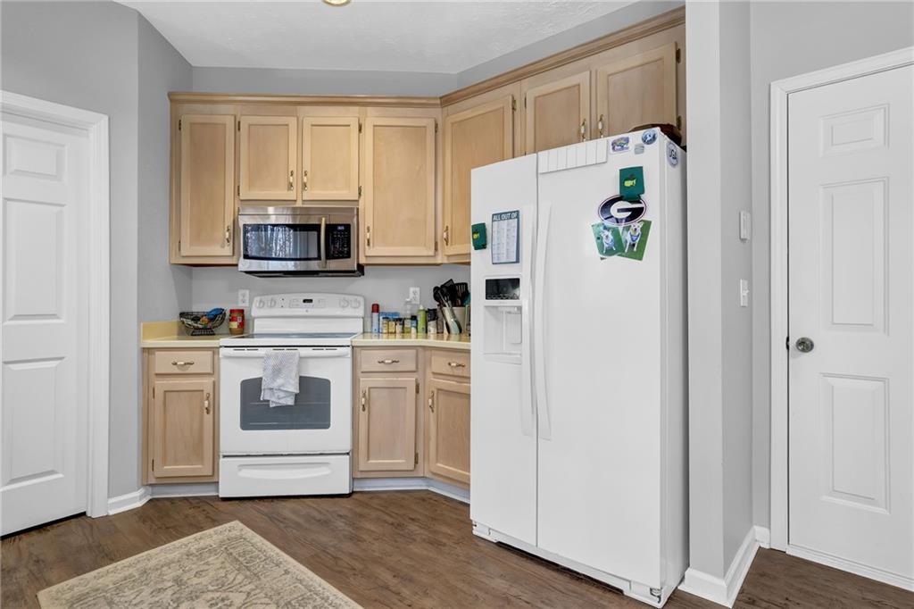 2812 Forest Wood Drive