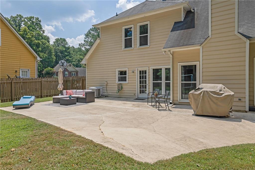 2812 Forest Wood Drive