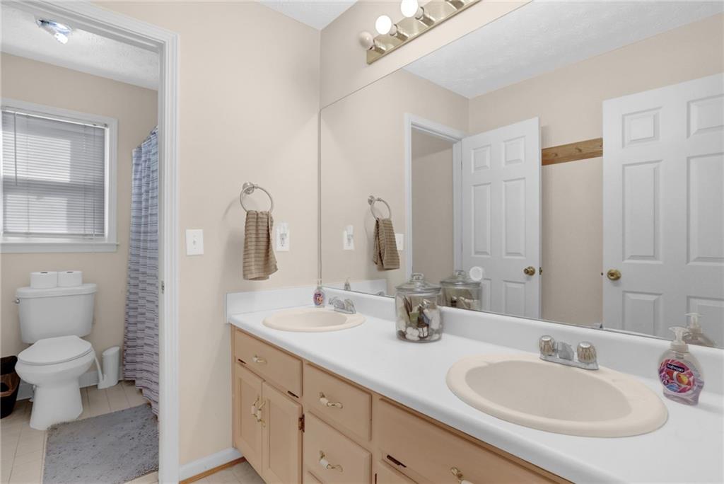 2812 Forest Wood Drive