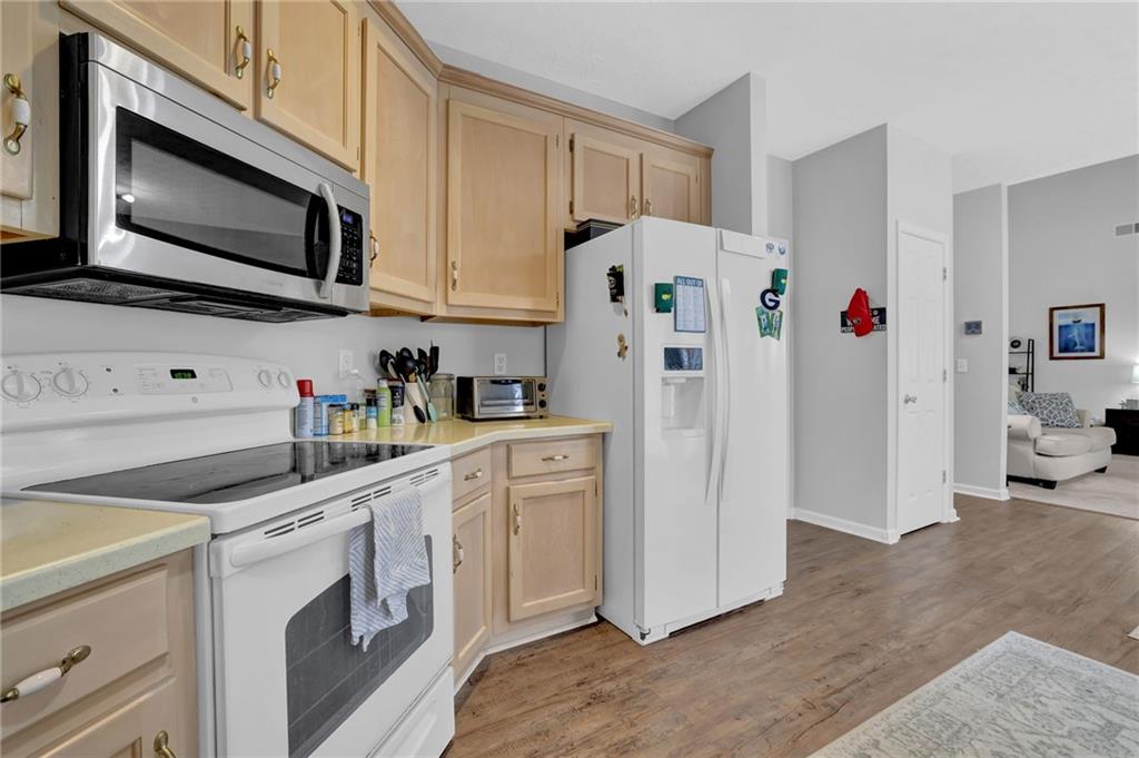 2812 Forest Wood Drive