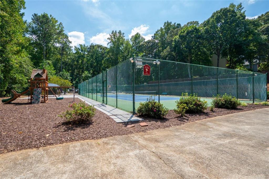 3274 ENCLAVE Court NW