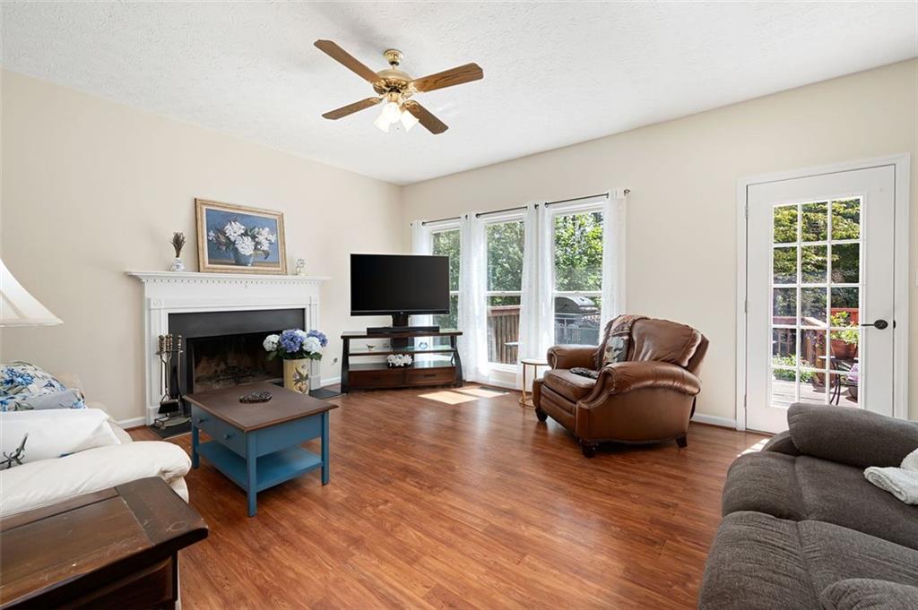 3274 ENCLAVE Court NW