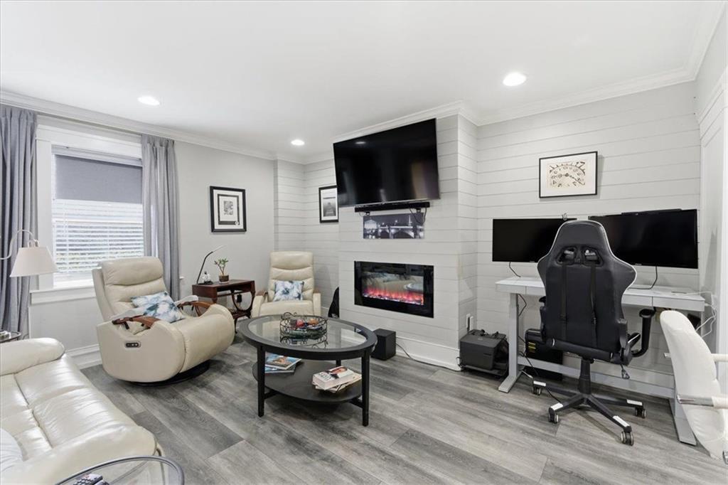 2855 PEACHTREE Road NE Unit 124