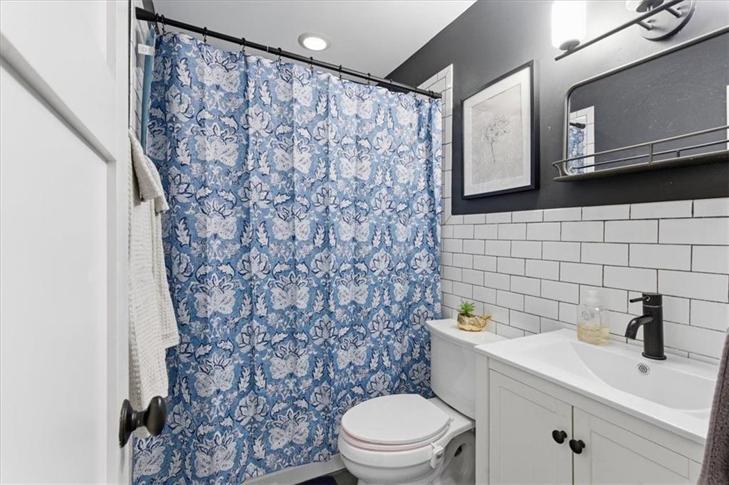 2855 PEACHTREE Road NE Unit 124