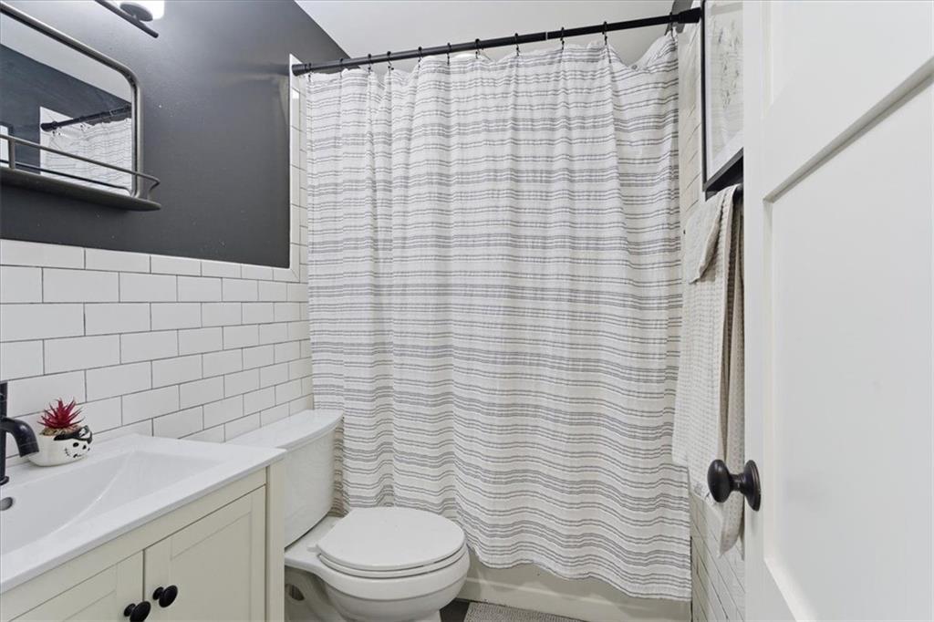 2855 PEACHTREE Road NE Unit 124