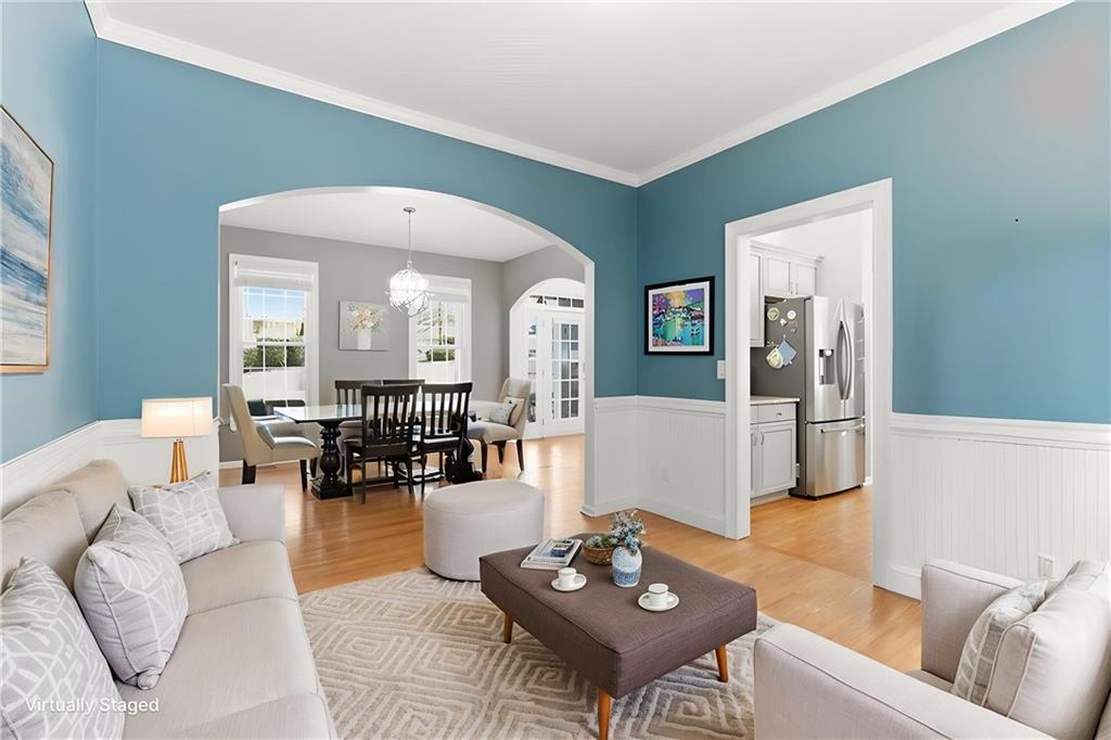 3083 Woodbridge Lane