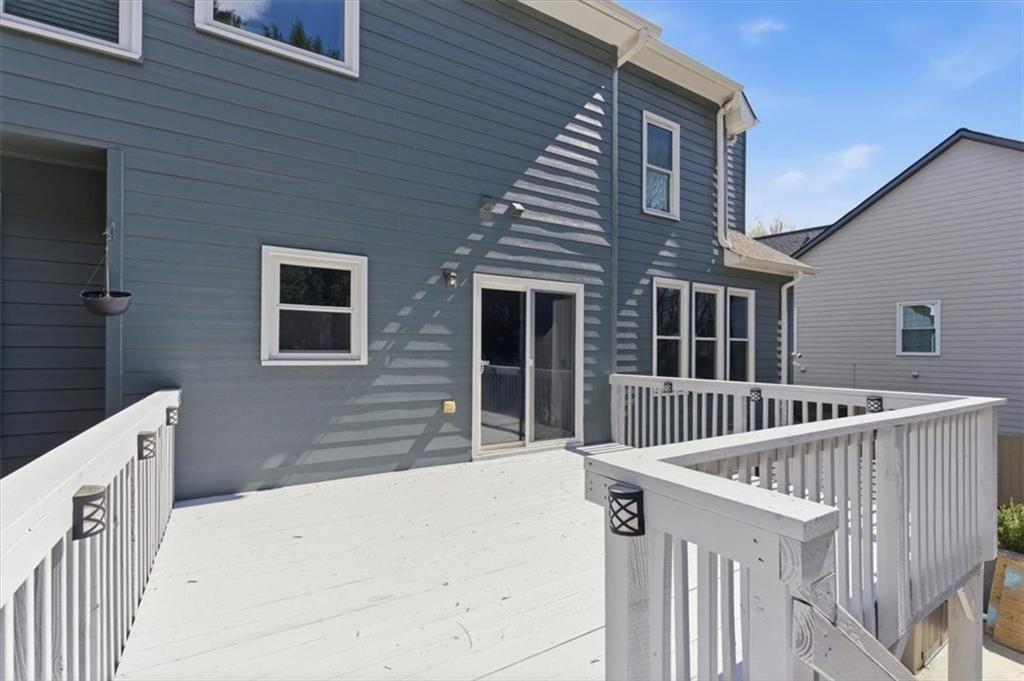 3083 Woodbridge Lane