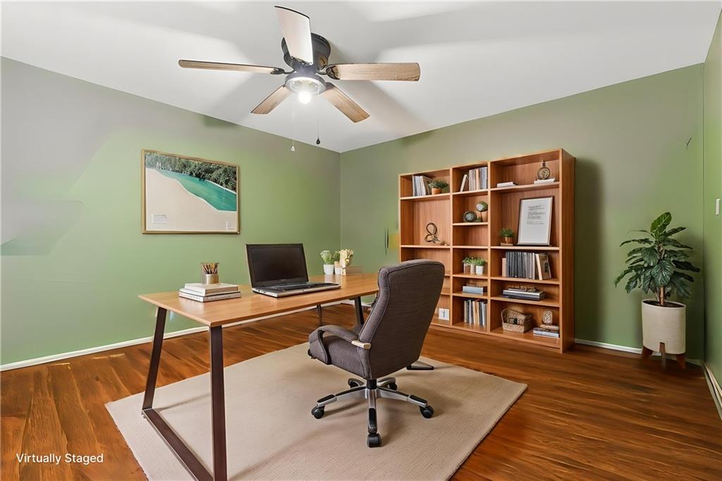 3083 Woodbridge Lane