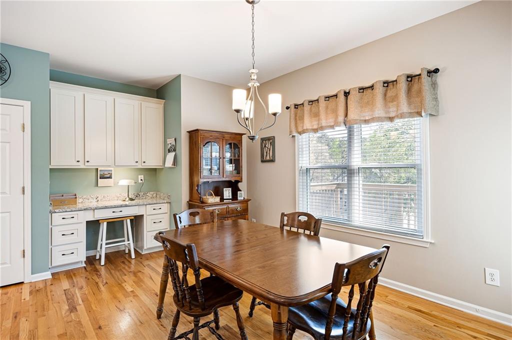 3130 Brookeview Lane NW