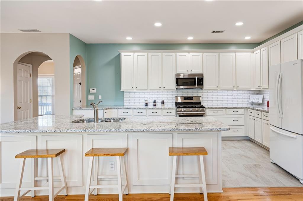 3130 Brookeview Lane NW