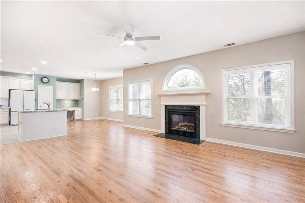 3130 Brookeview Lane NW