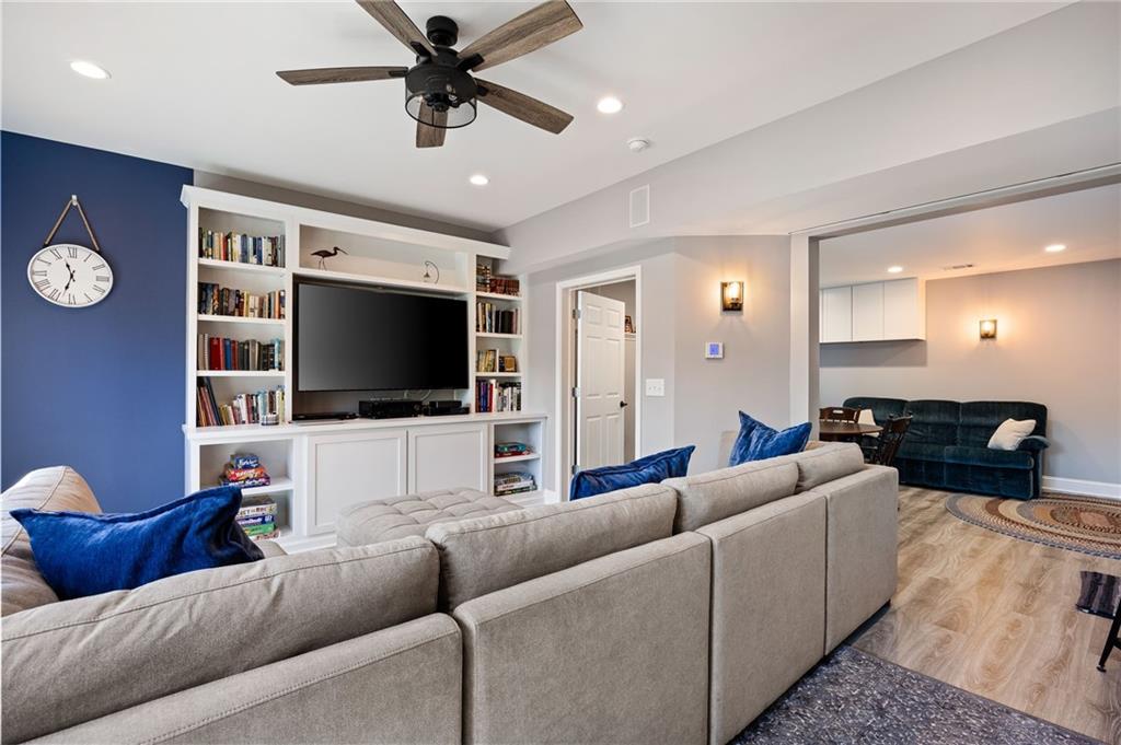 3130 Brookeview Lane NW