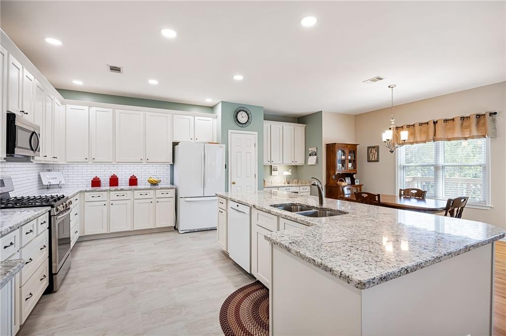 3130 Brookeview Lane NW