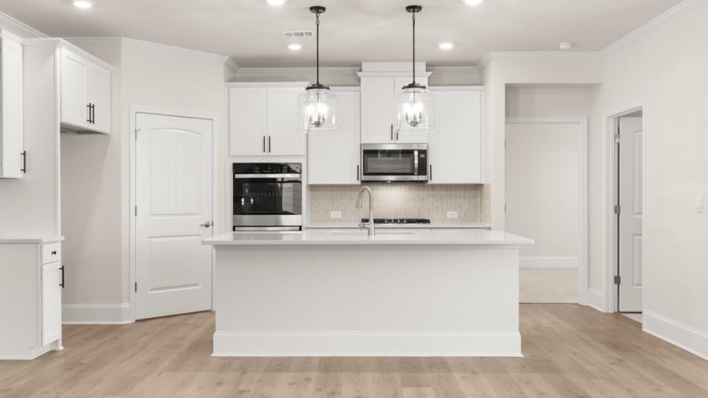 86 Lakeview Point