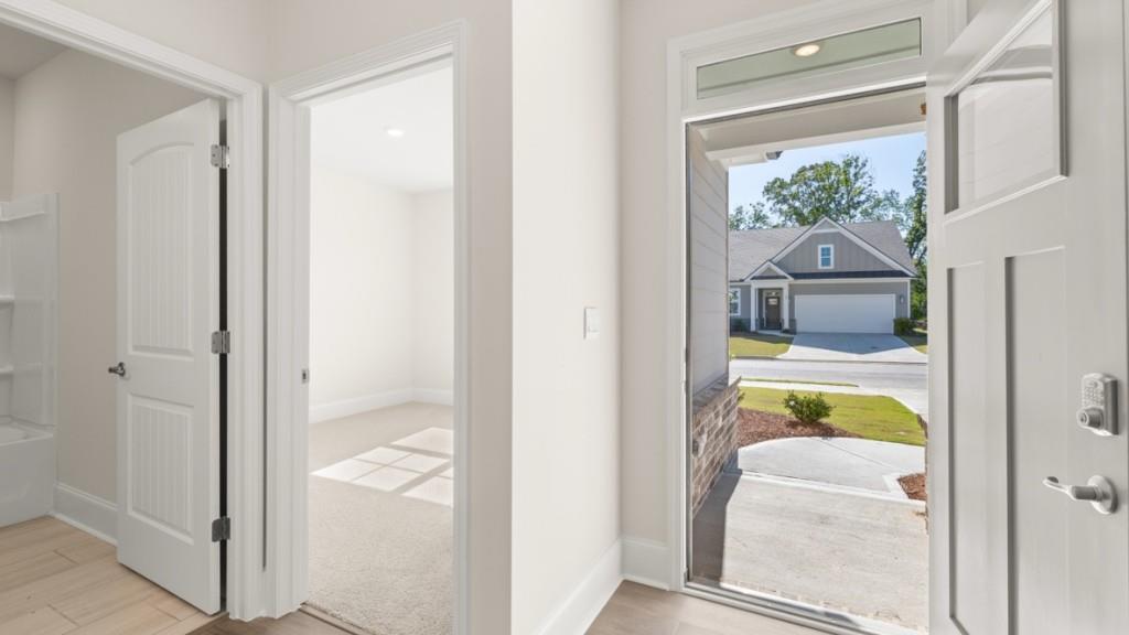 86 Lakeview Point