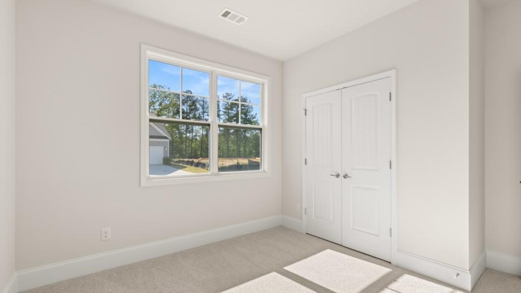 86 Lakeview Point