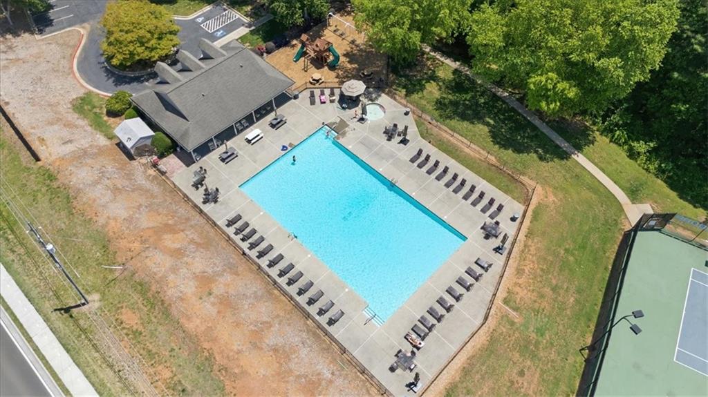 3139 Brookeview Lane NW