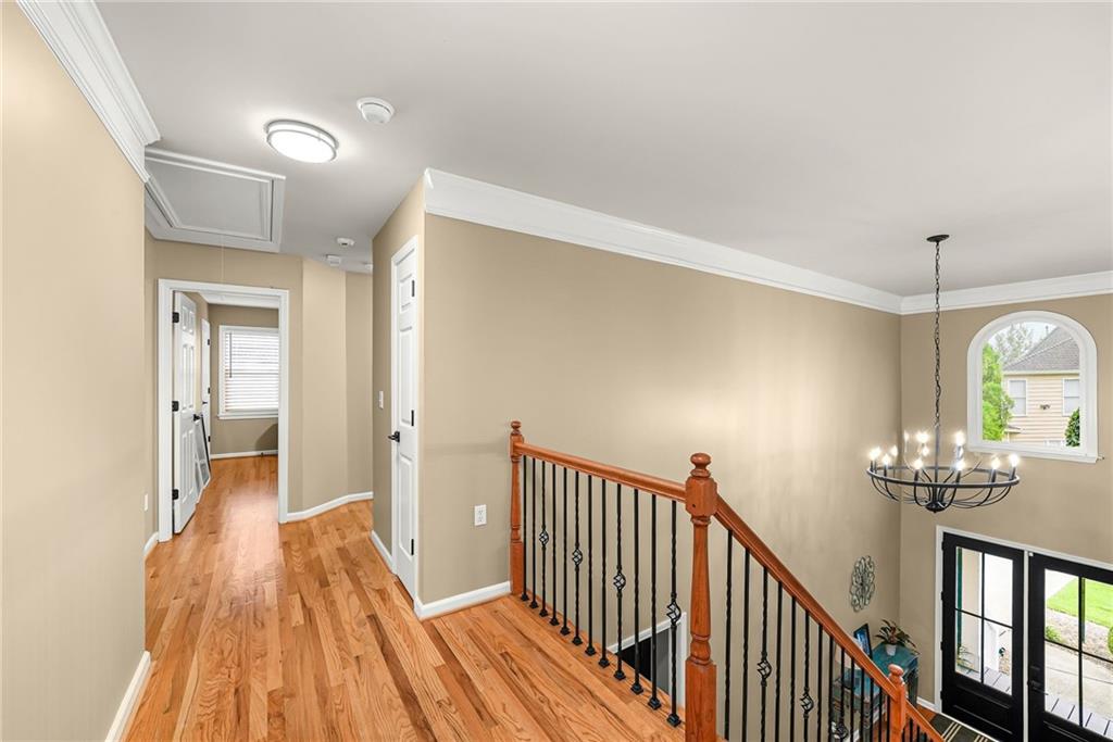 2437 Retreat Close
