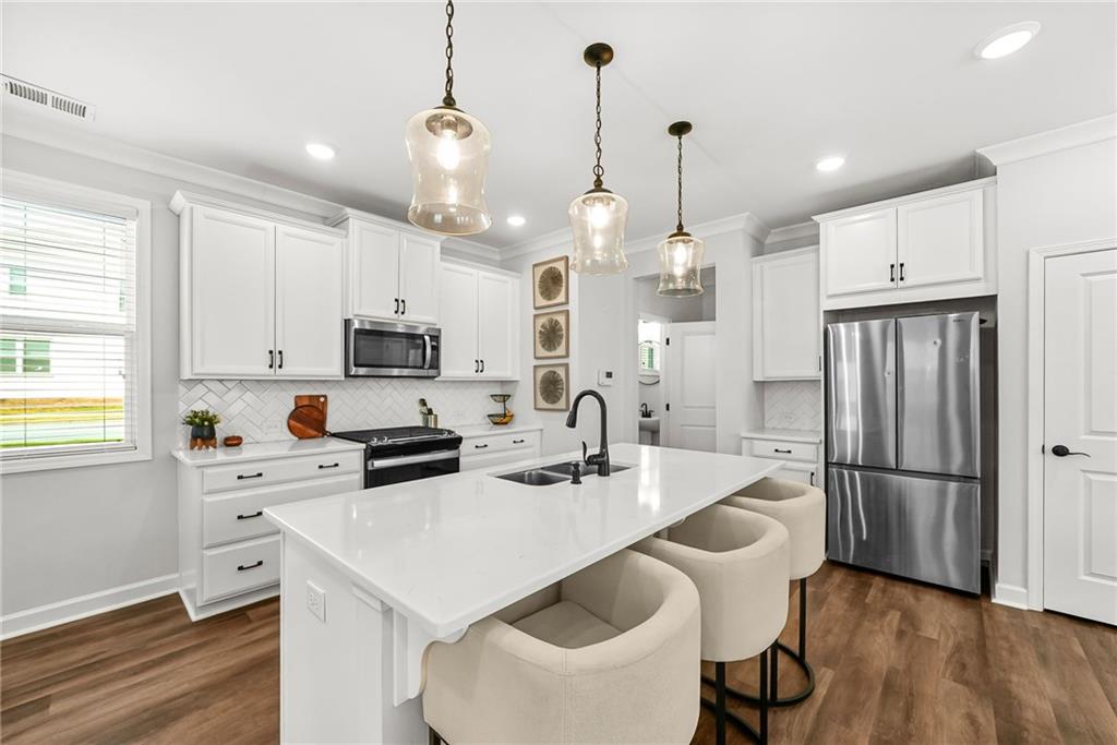 3747 Silvery Way