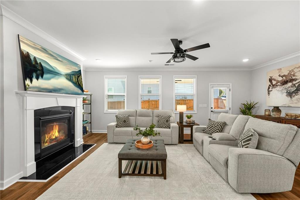3747 Silvery Way