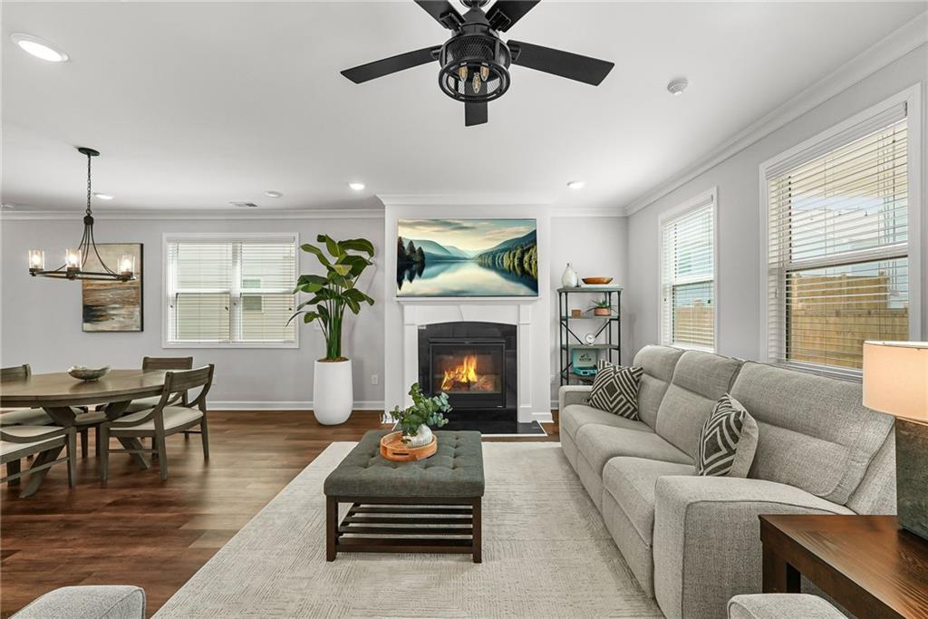 3747 Silvery Way