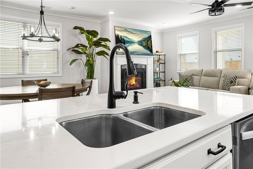 3747 Silvery Way