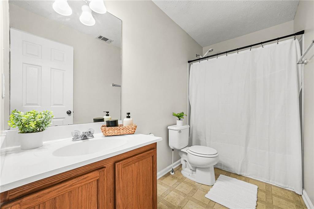 302 Oak Leaf Place
