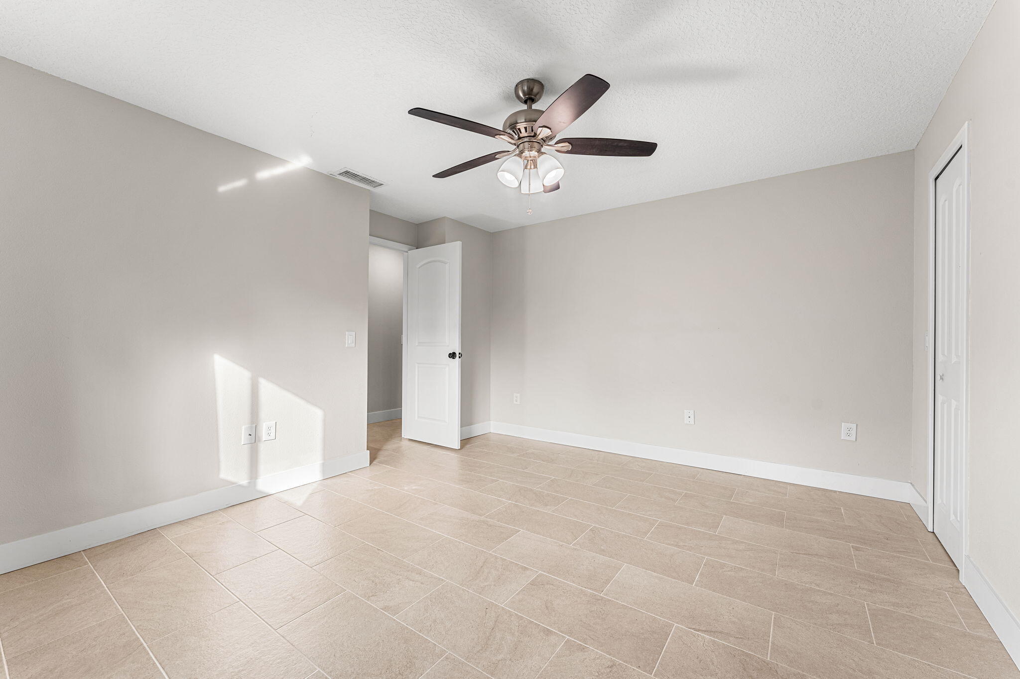 321 Christmas Avenue SE