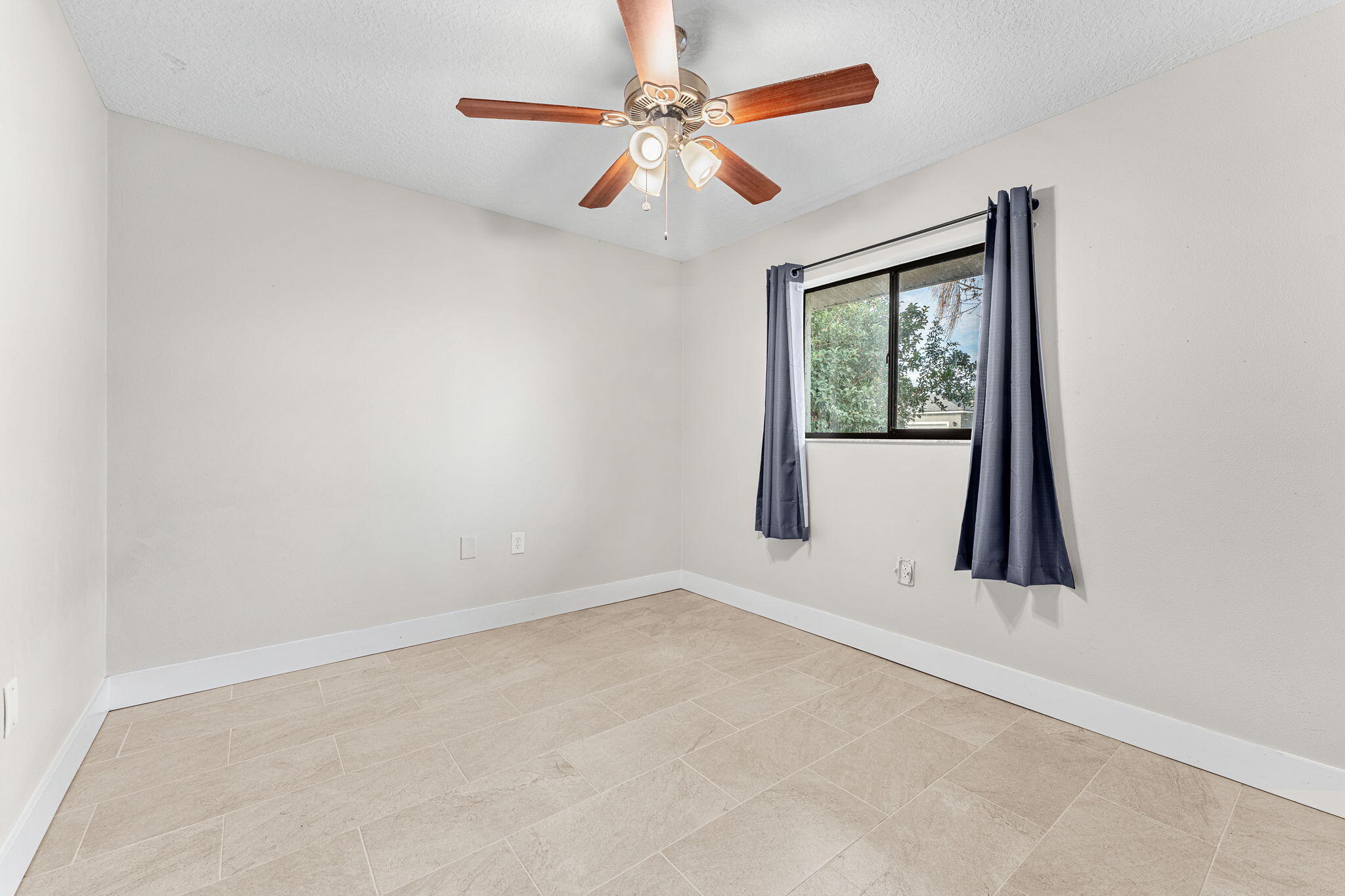 321 Christmas Avenue SE