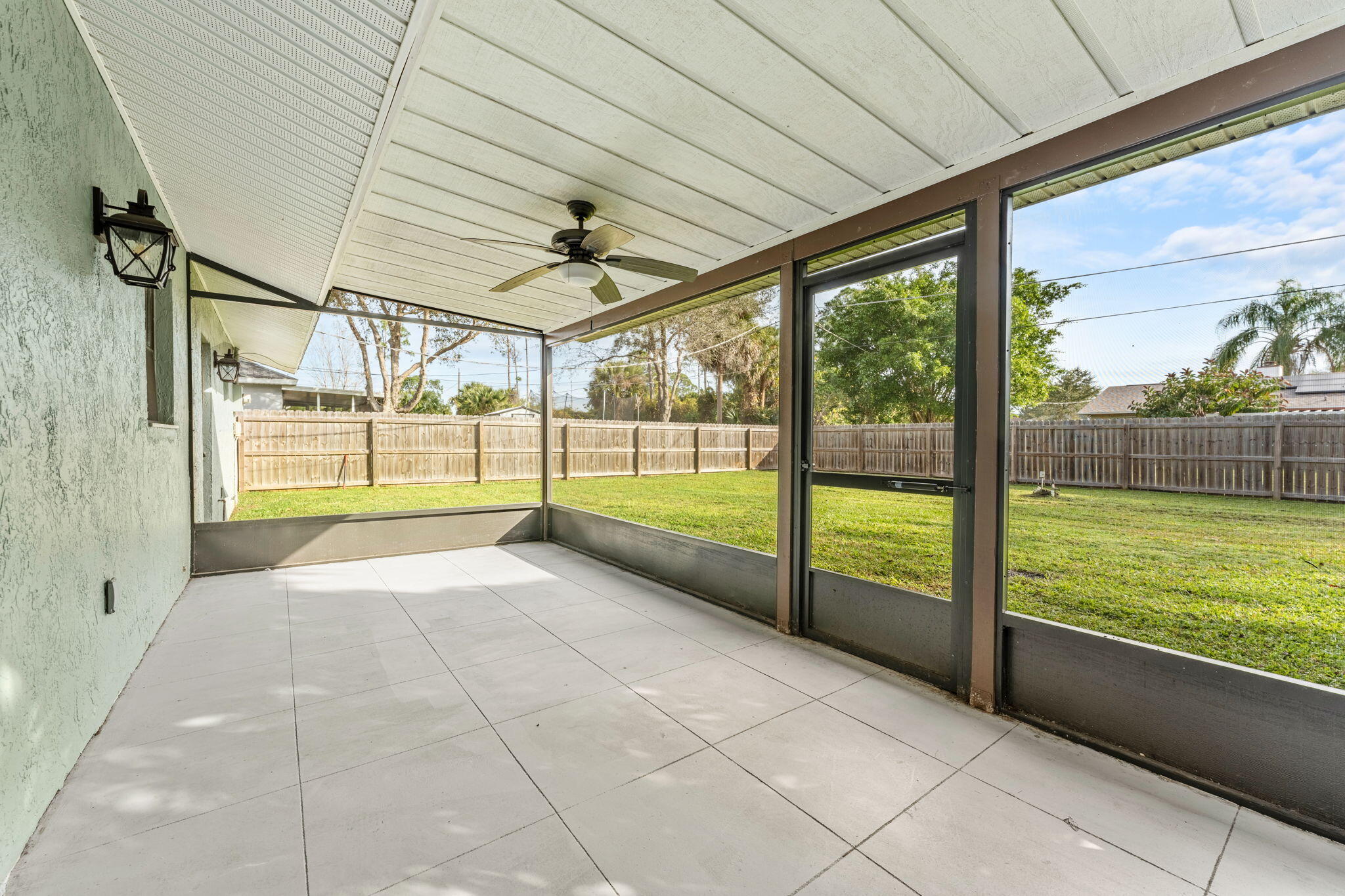 321 Christmas Avenue SE