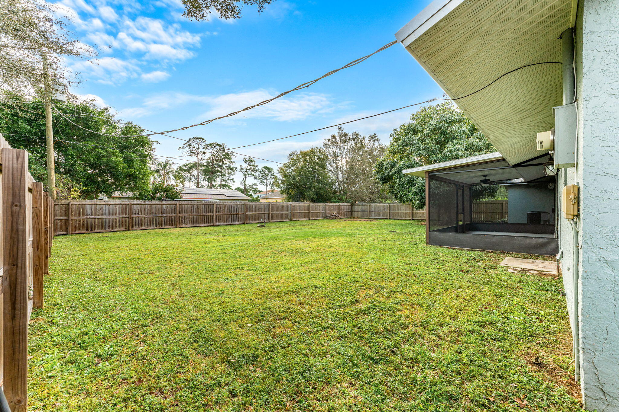321 Christmas Avenue SE
