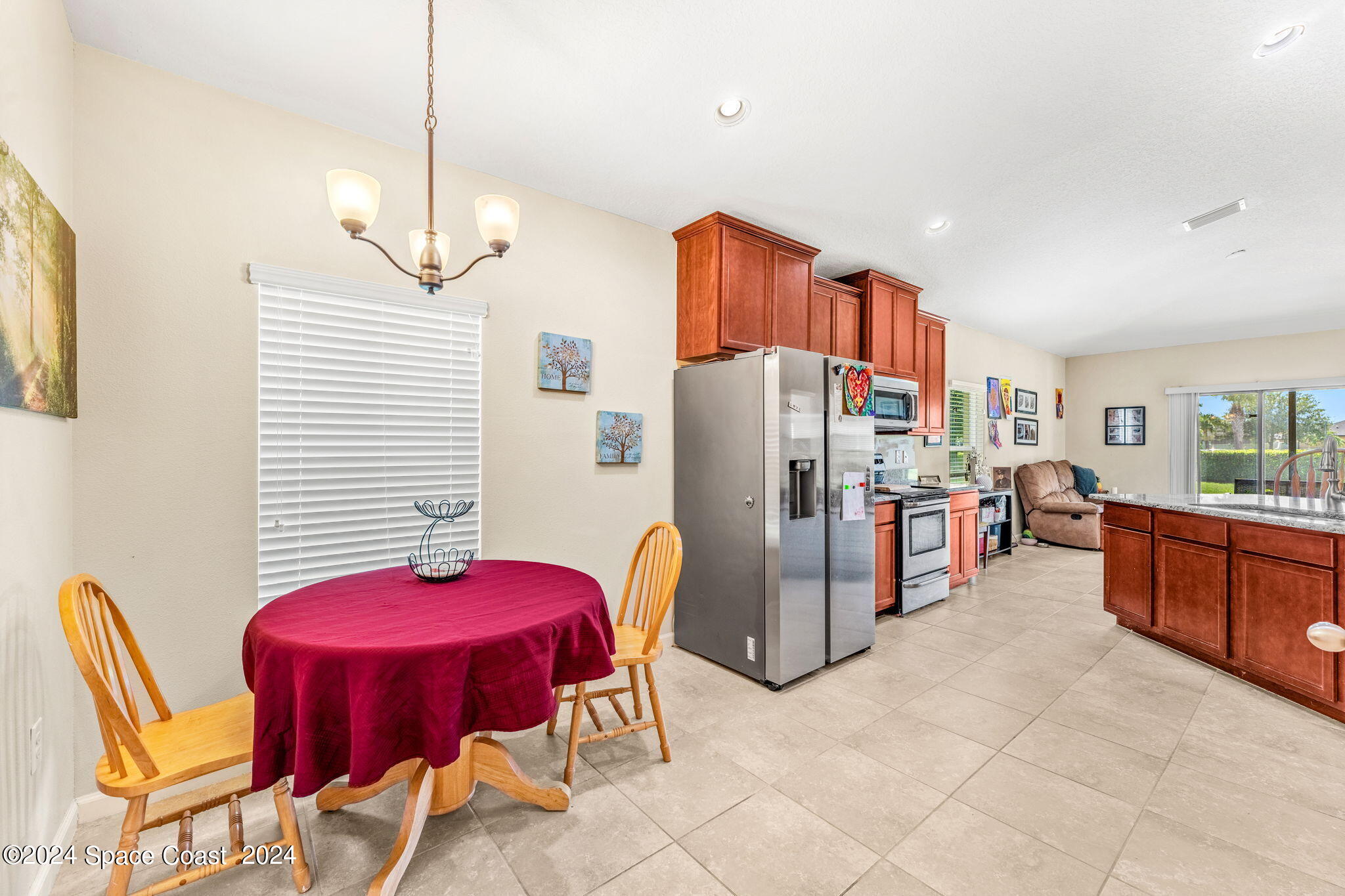 411 Trymore Drive SE