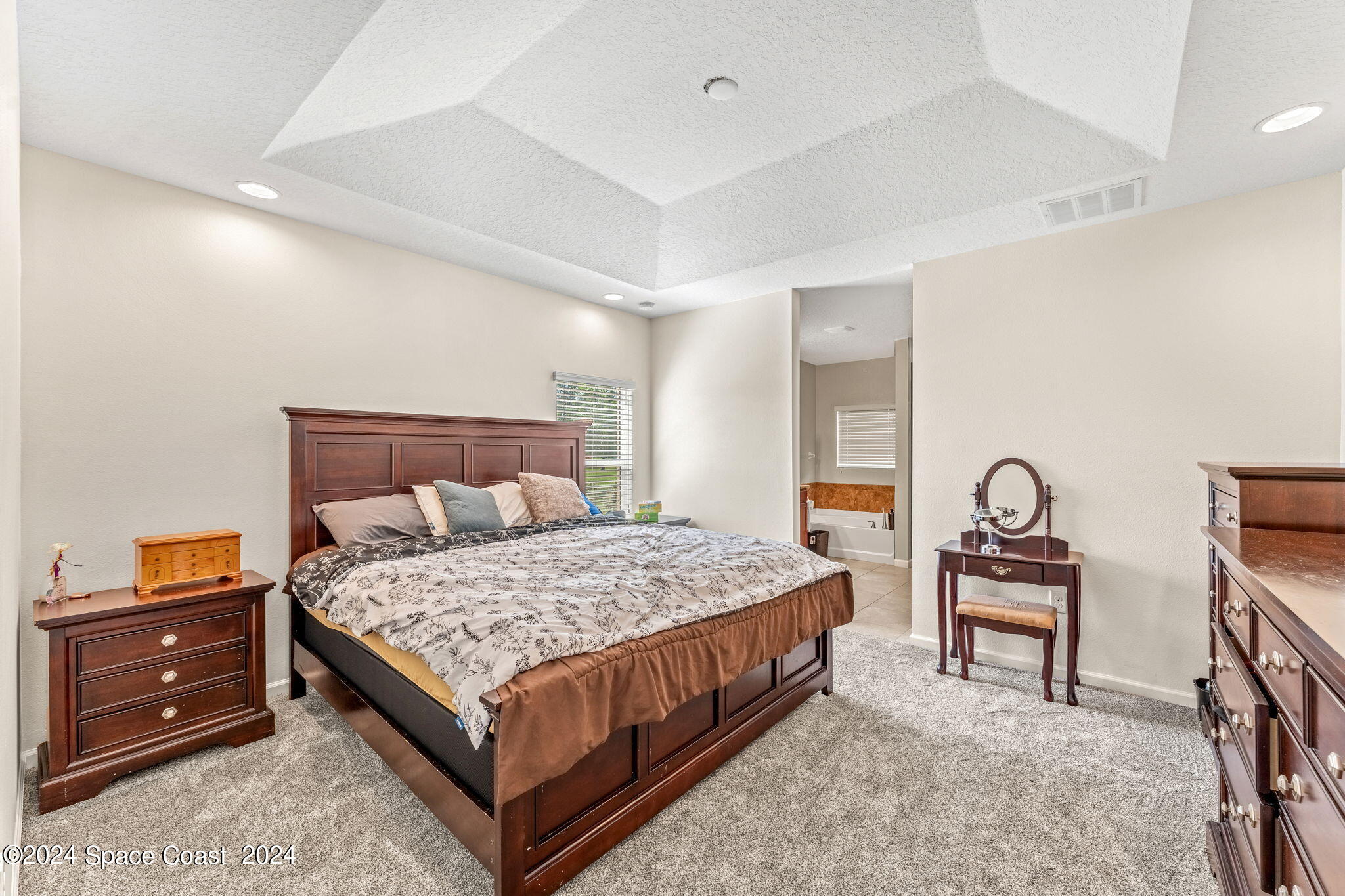 411 Trymore Drive SE