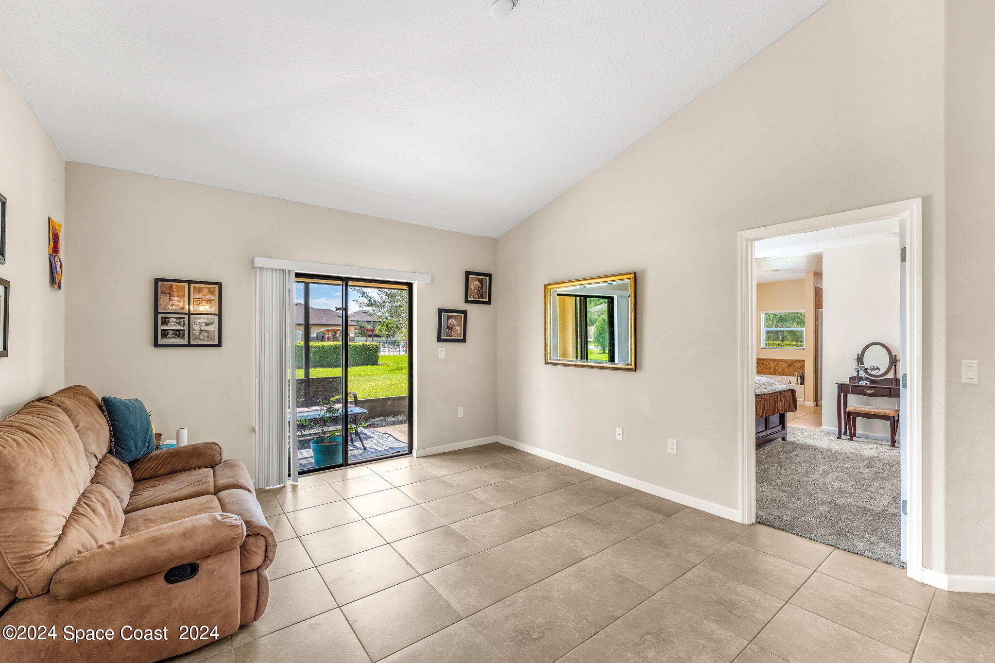 411 Trymore Drive SE