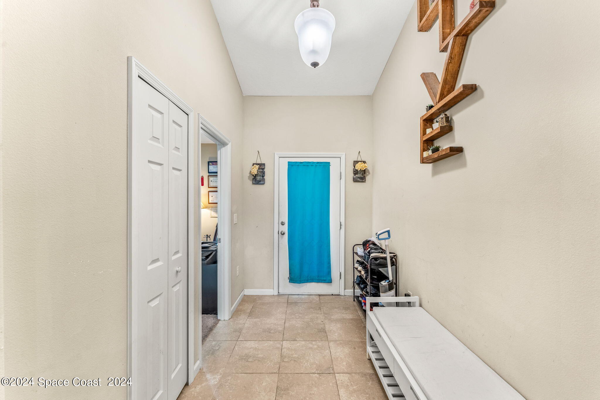 411 Trymore Drive SE