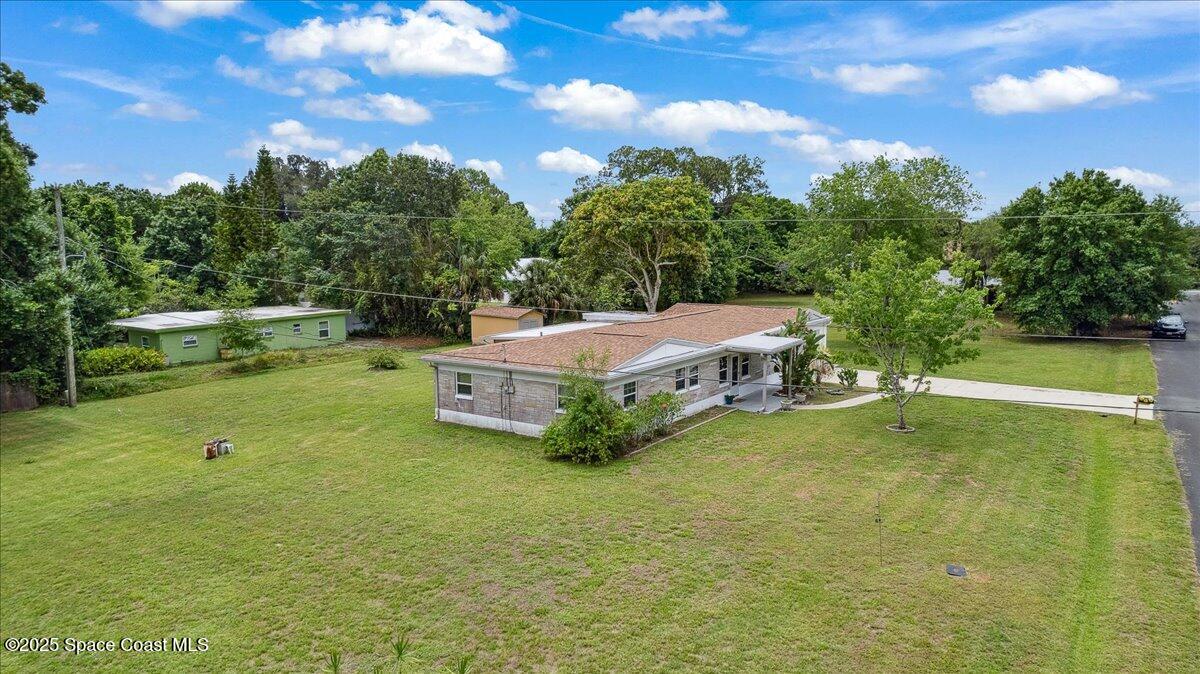 329 Lake Court