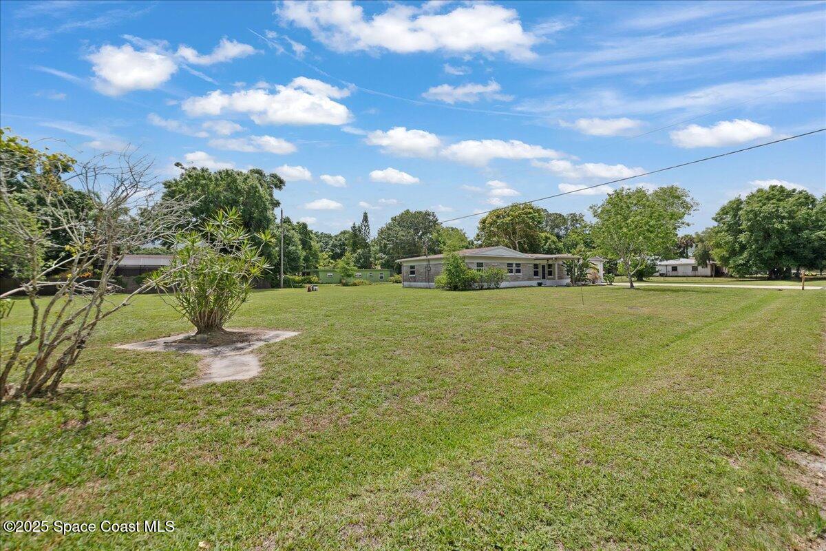 329 Lake Court