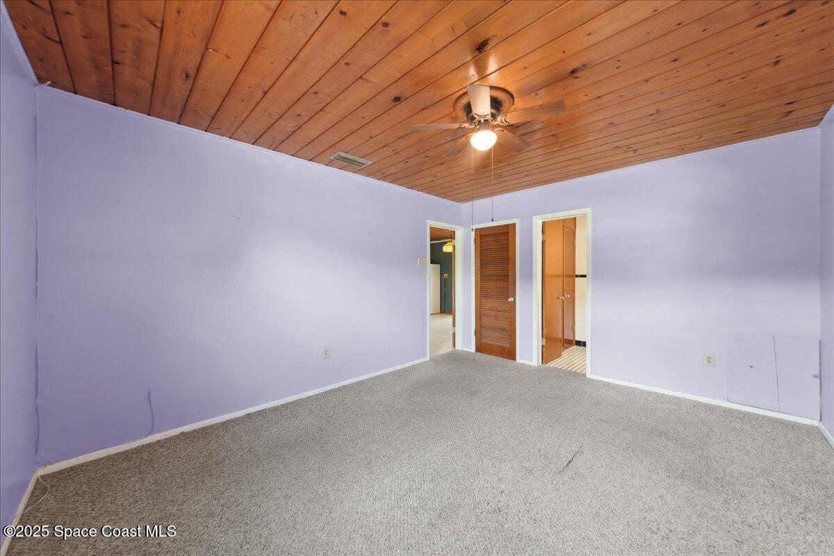 329 Lake Court