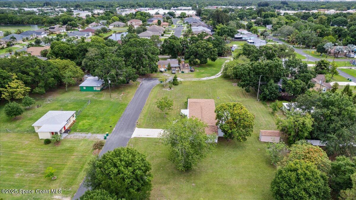 329 Lake Court