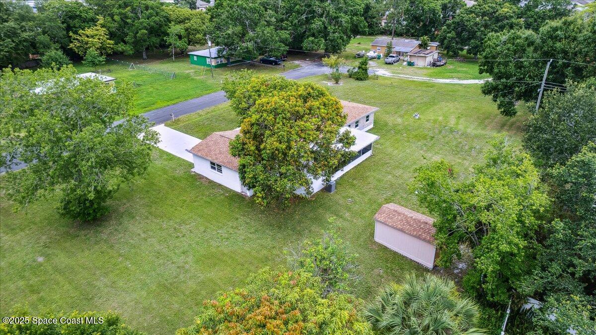 329 Lake Court